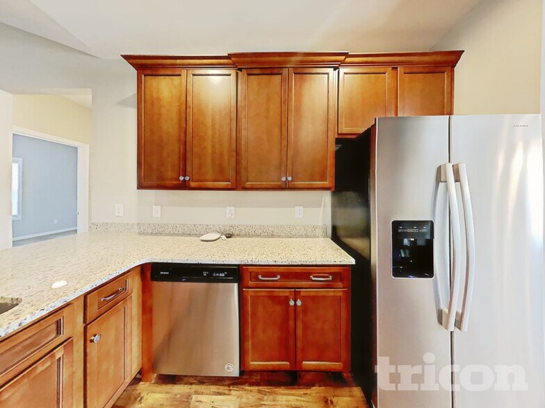 Building Photo - 815 Ellyson Dr