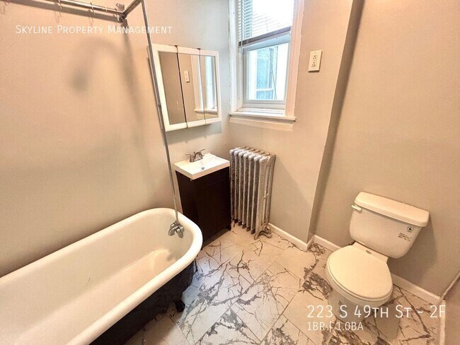 Building Photo - 223 S 49th St