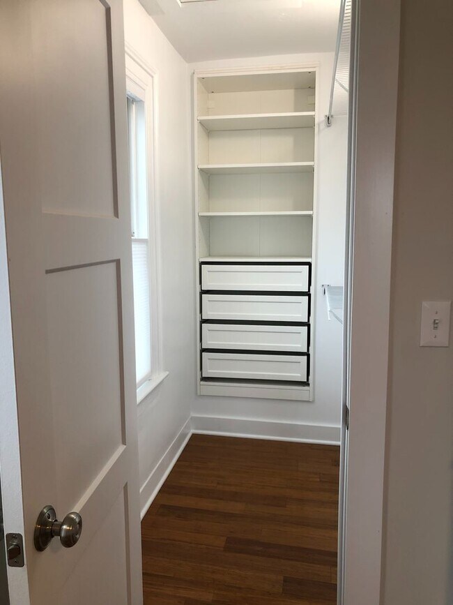 Building Photo - 143 Eastern Drive