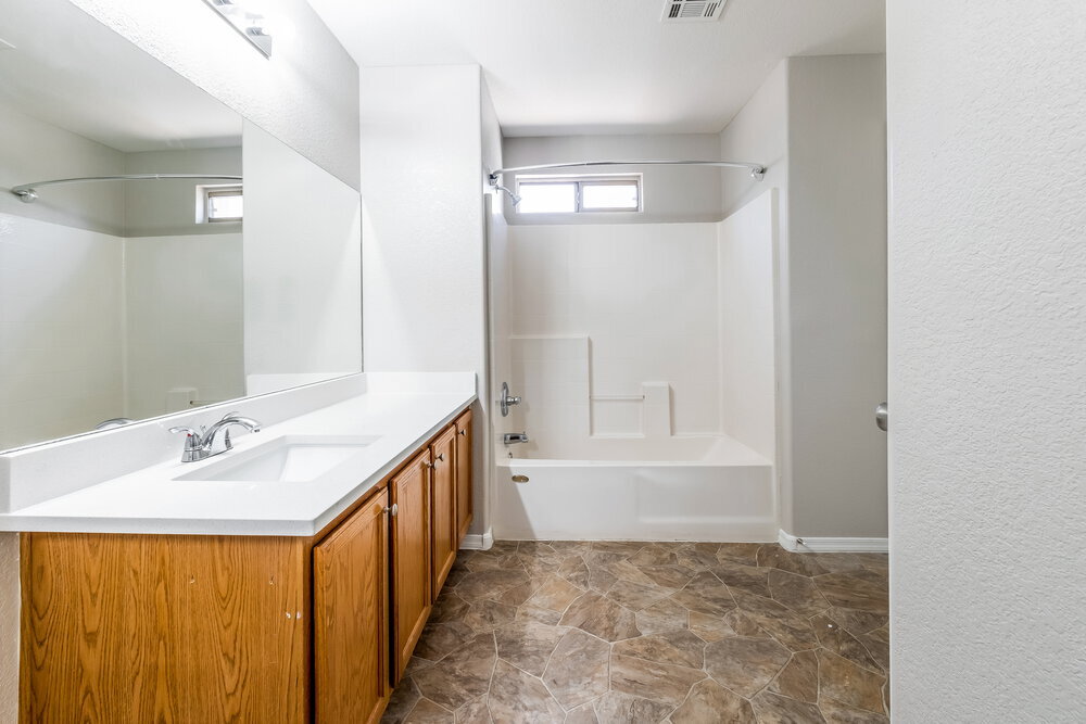 Building Photo - 1312 S Boulder Ct