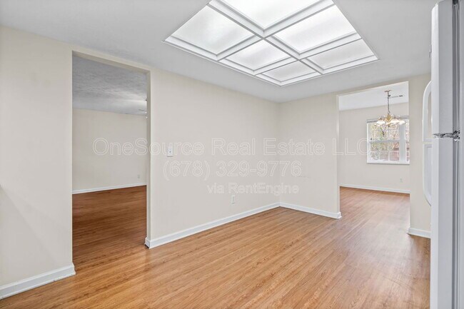 Building Photo - 4149 Oak Ferry Dr NE