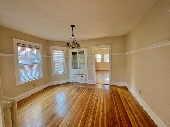 Building Photo - 200 Larch Rd