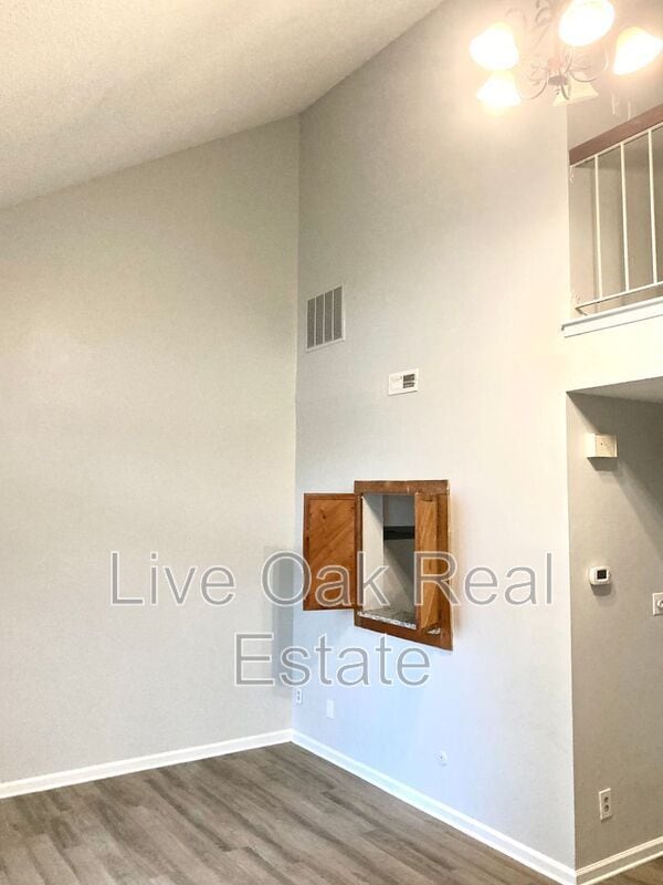 Building Photo - 241 Thalia Trace