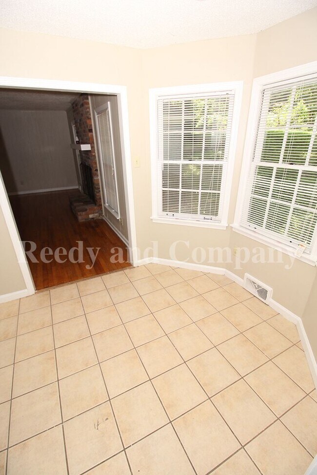 Building Photo - 3001 Falkirk Rd