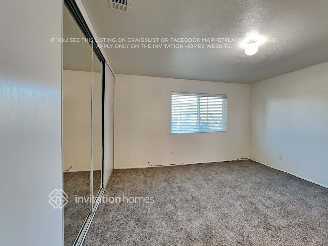 Building Photo - 525 Blue Wing Dr