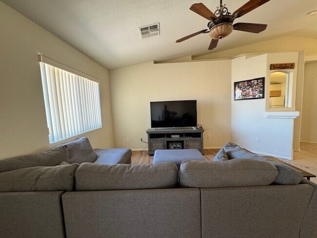 Building Photo - 3BR WINTER Vacation Home with Utilities Incl & RV PAD & Hookups, AVAILABLE 11-19-25