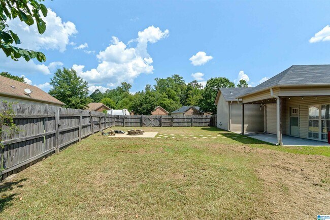 Building Photo - 992 Meriweather Dr