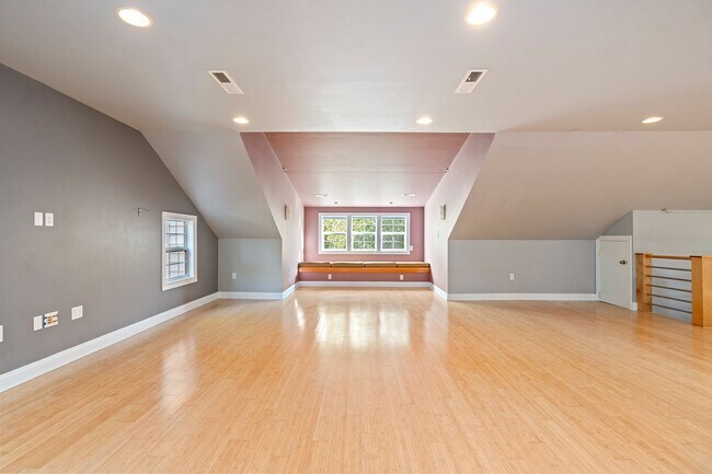 Building Photo - Pittsboro Three Bedroom Home with Large bonus August Availability!