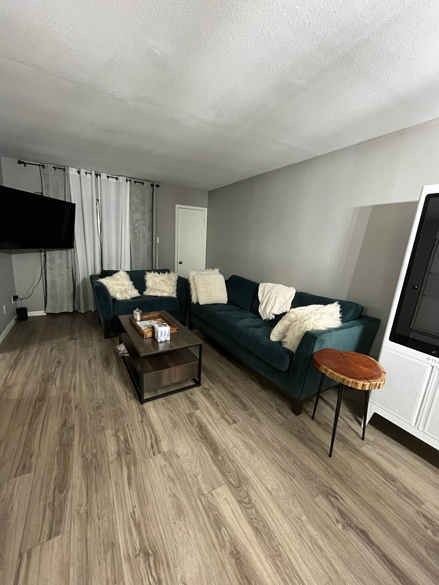 Building Photo - 3131 Cummins St