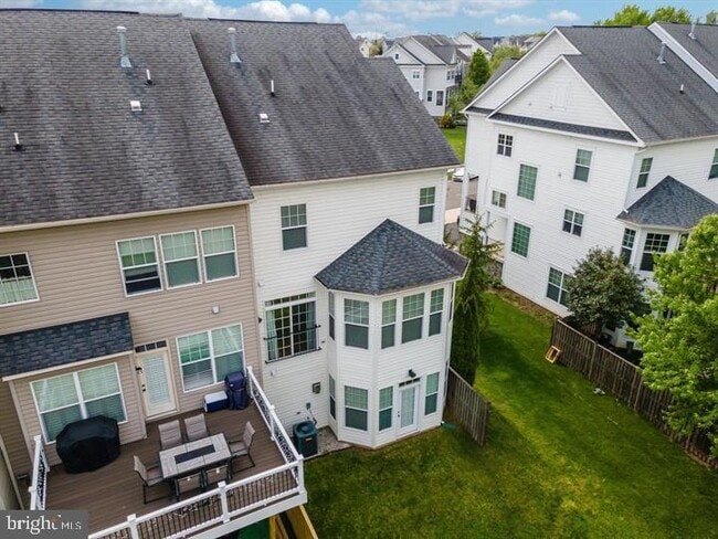 Building Photo - 14160 Catbird Dr