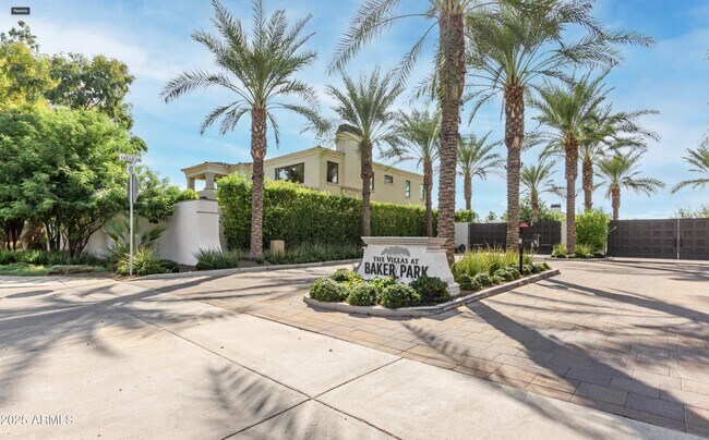 Building Photo - 3507 North 39th Pl