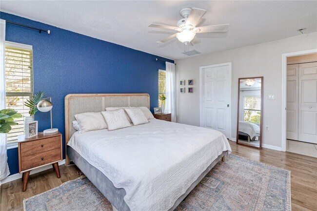 Building Photo - 3021 Palm Dr