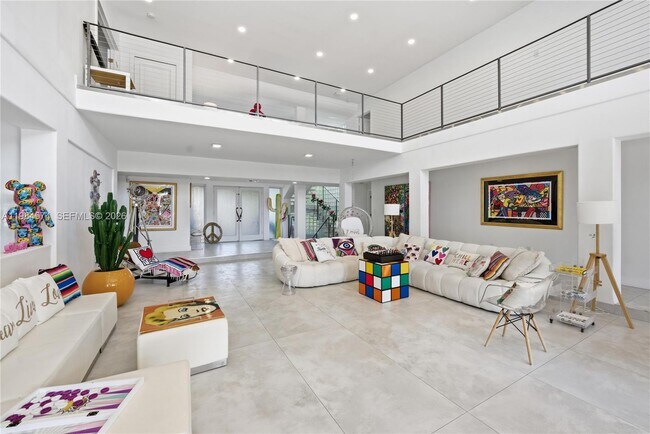 Building Photo - 3401 NE 165th St