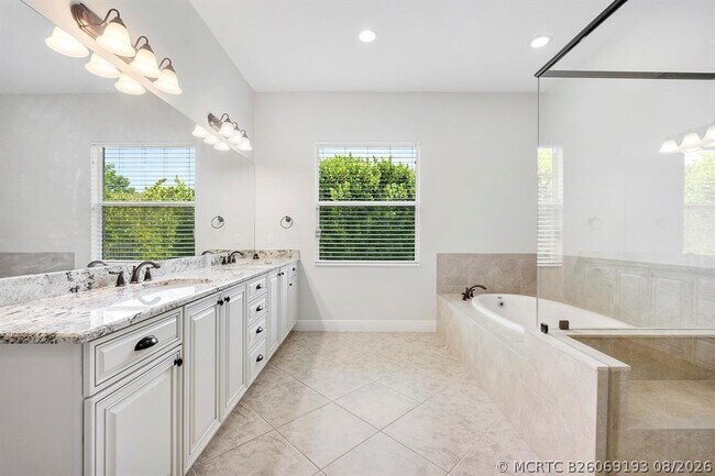 Building Photo - 8050 NW 121st Dr