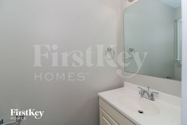 Building Photo - 4211 Bramlet Pl