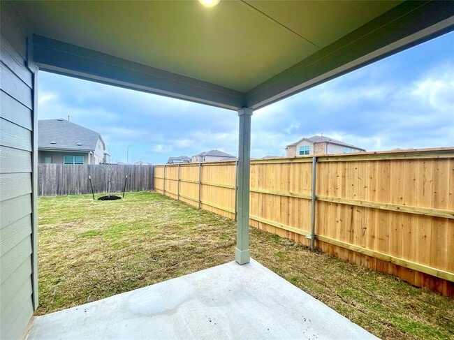 Building Photo - 305 Milliner Lp