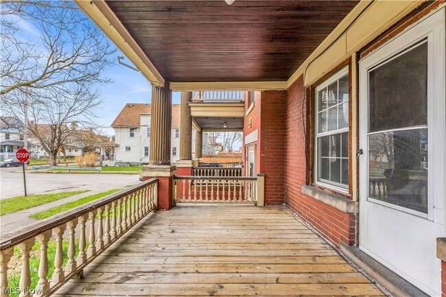 Building Photo - 3820 Riverside Ave