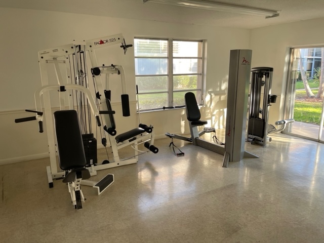 Gym - 4500 N Federal Hwy