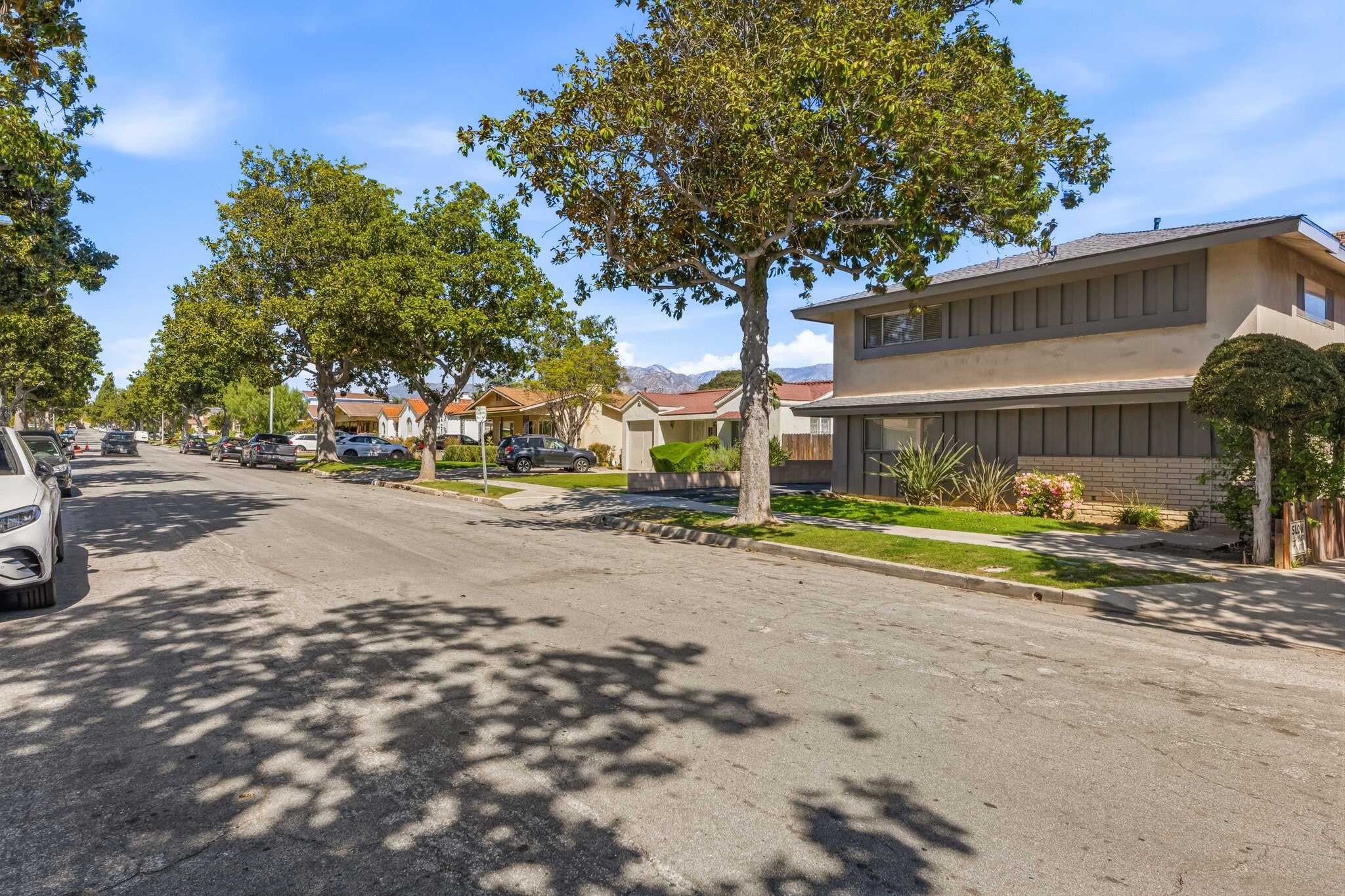 Building Photo - 100 N El Molino St