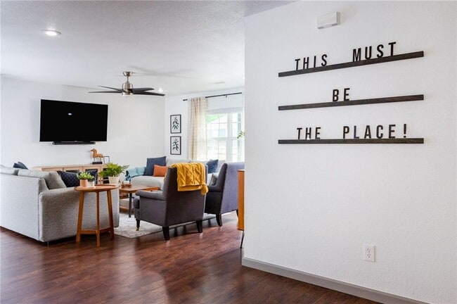 Building Photo - 1975 W Deane St