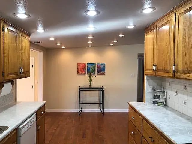 Building Photo - 38443 Timpanogas Cir
