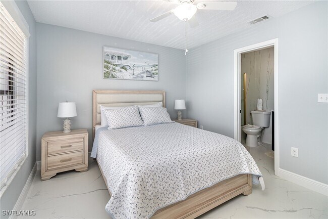 Building Photo - 146 Clyburn Way W