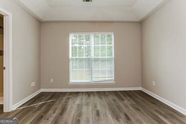 Building Photo - 1275 Avery Dr