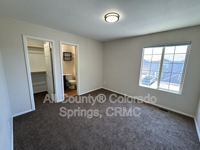 Building Photo - 235 Ellers Grove