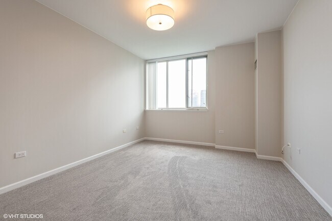 Building Photo - 1515 S Prairie Ave