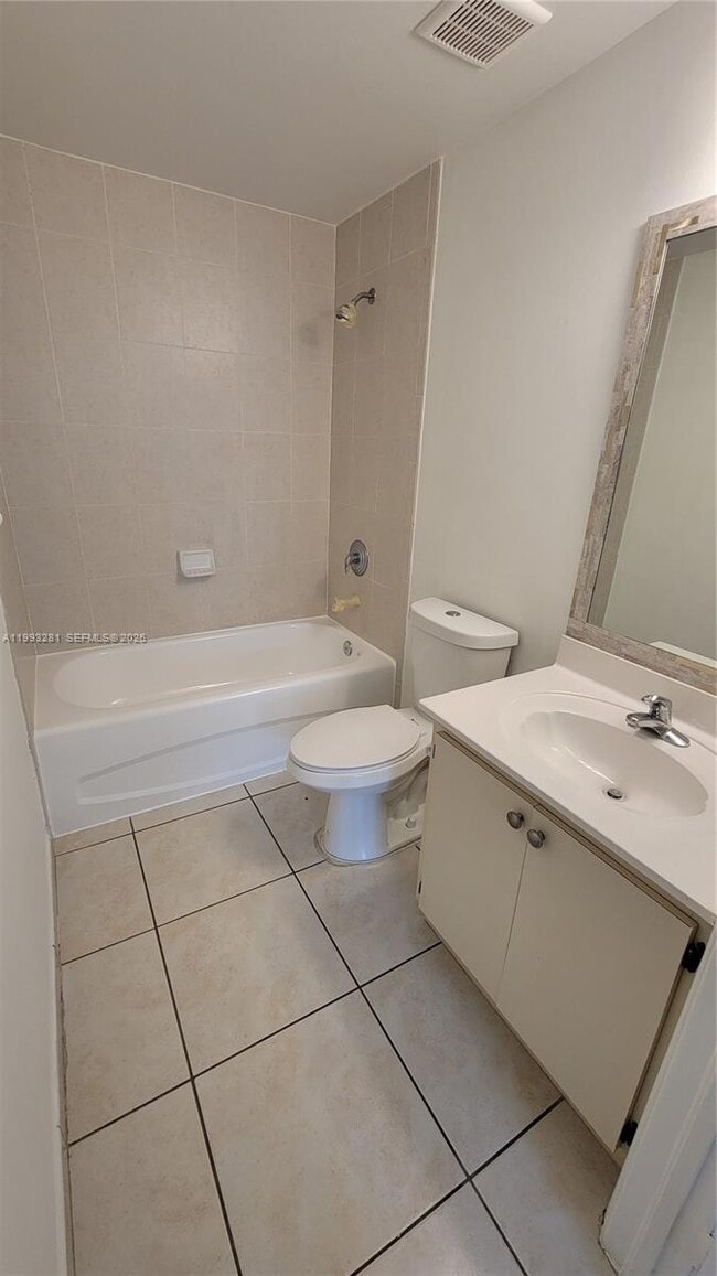 Building Photo - 7330 NW 114th Ave