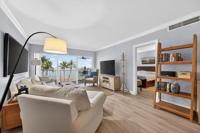 Building Photo - 3101 S Ocean Blvd