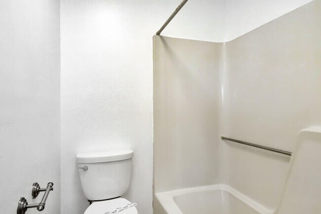 Building Photo - 6372 Boca Cir