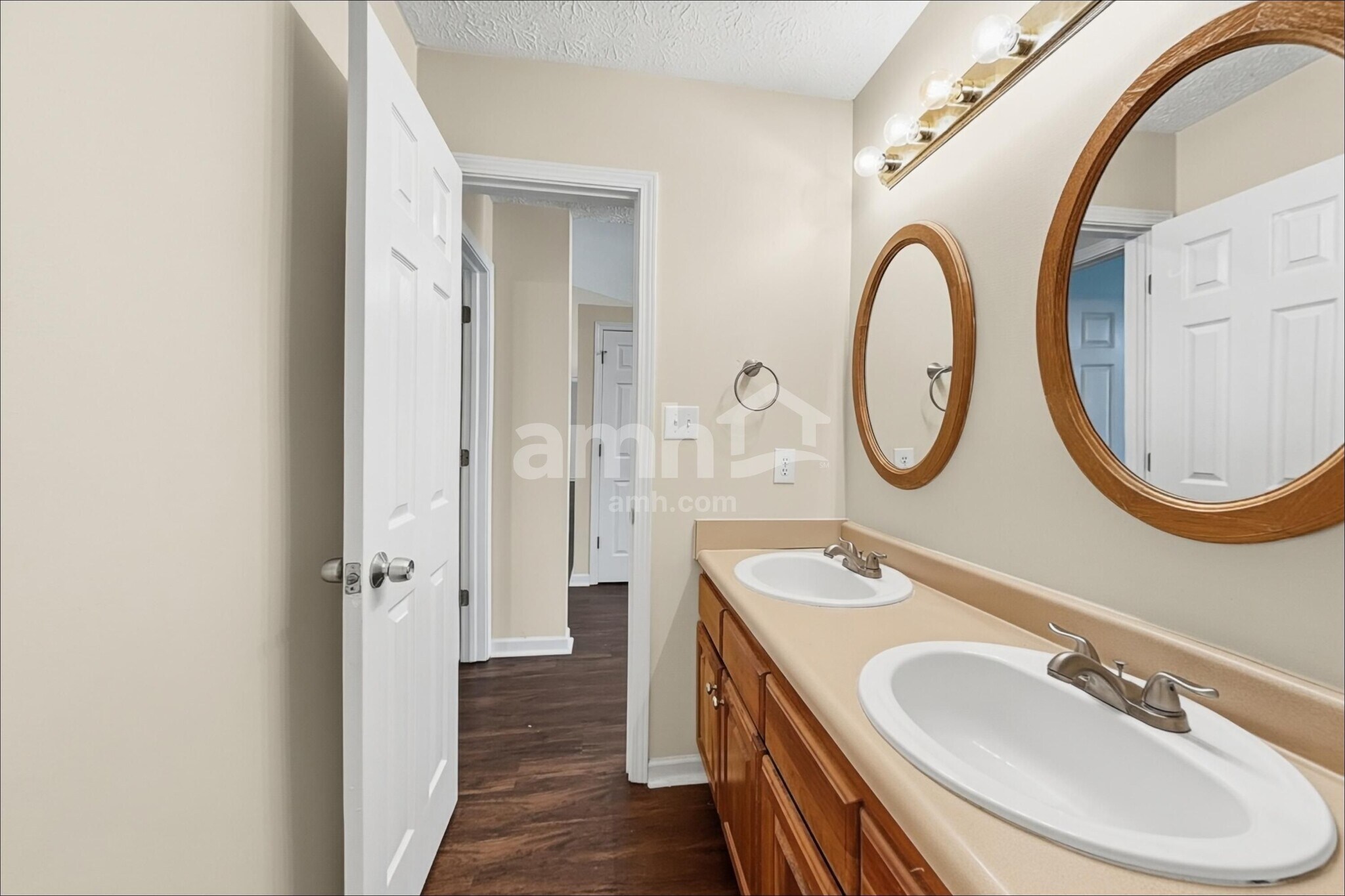 Building Photo - 13227 Summerwood Ln