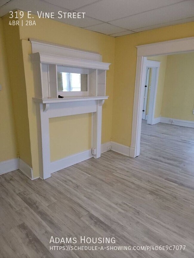 Building Photo - NEWLY RENOVATED LARGE 4 BEDROOM HOME