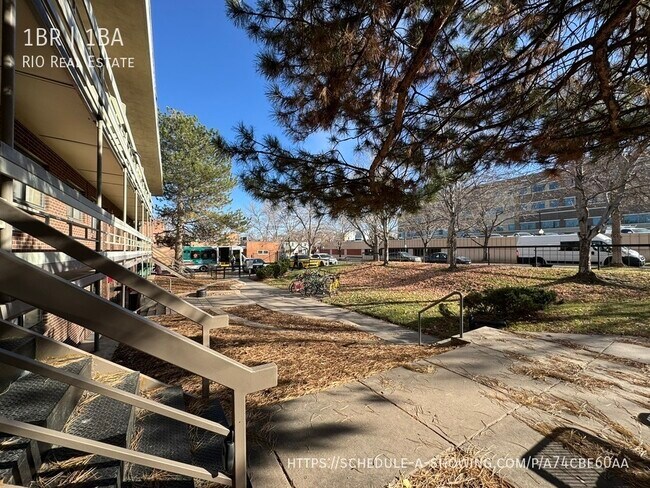 Building Photo - 2110 N Williams St
