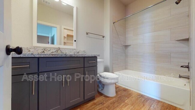 Building Photo - 203 Brentwood Dr E