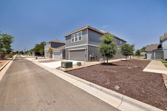 Building Photo - 305 Toddy Wy