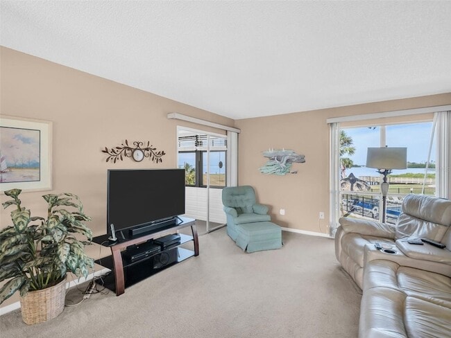 Building Photo - 656 Windrush Bay Dr