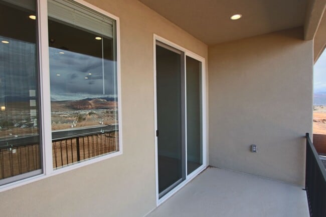 Building Photo - BRAND NEW: 2170+ SQFT and majestic VIEWS