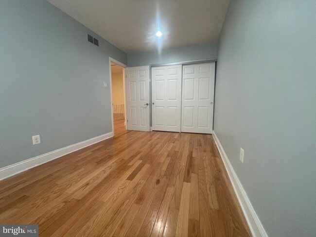 Building Photo - 7814 Saturn Pl