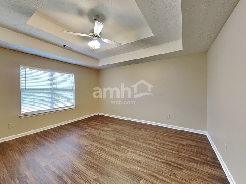 Building Photo - 223 Vernon Walk