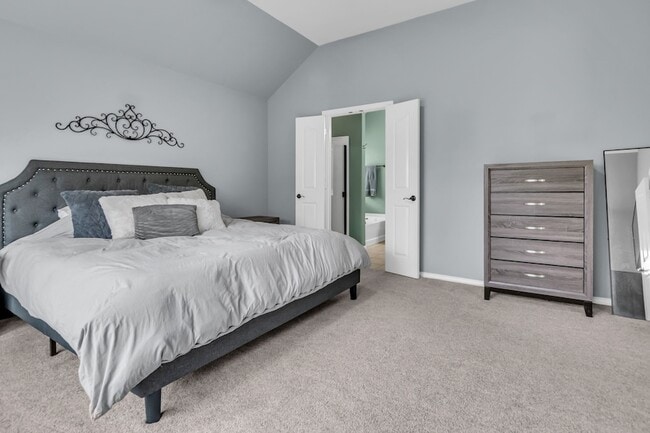 Building Photo - 6548 Fairview Dr