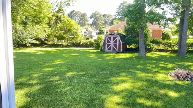 Building Photo - Charming Ranch Style Home! "ASK ABOUT OUR ...
