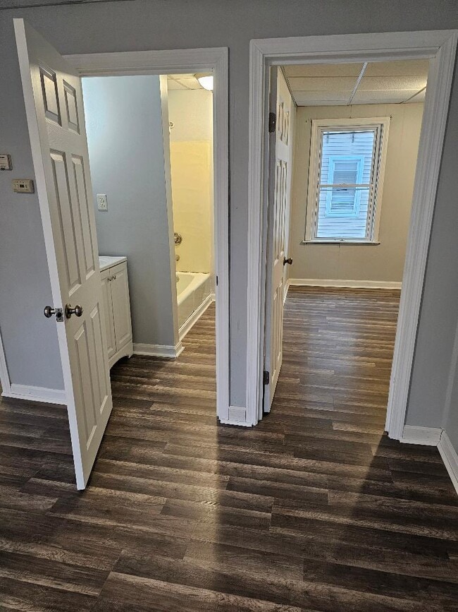 Primary Photo - 270 5th St