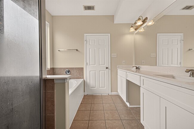 Building Photo - 3519 Lilac Ranch Dr