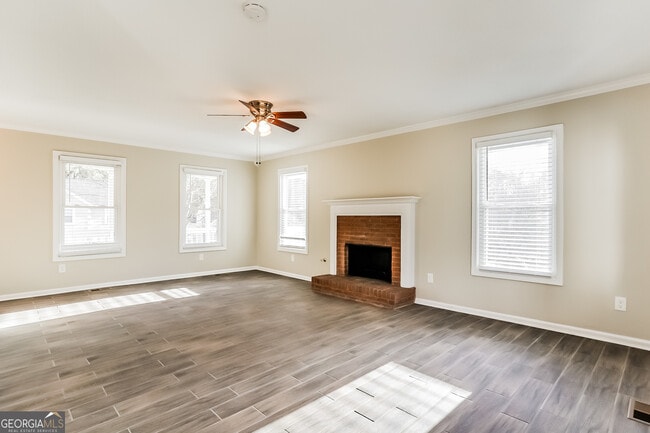 Building Photo - 3100 Rome Ct SW