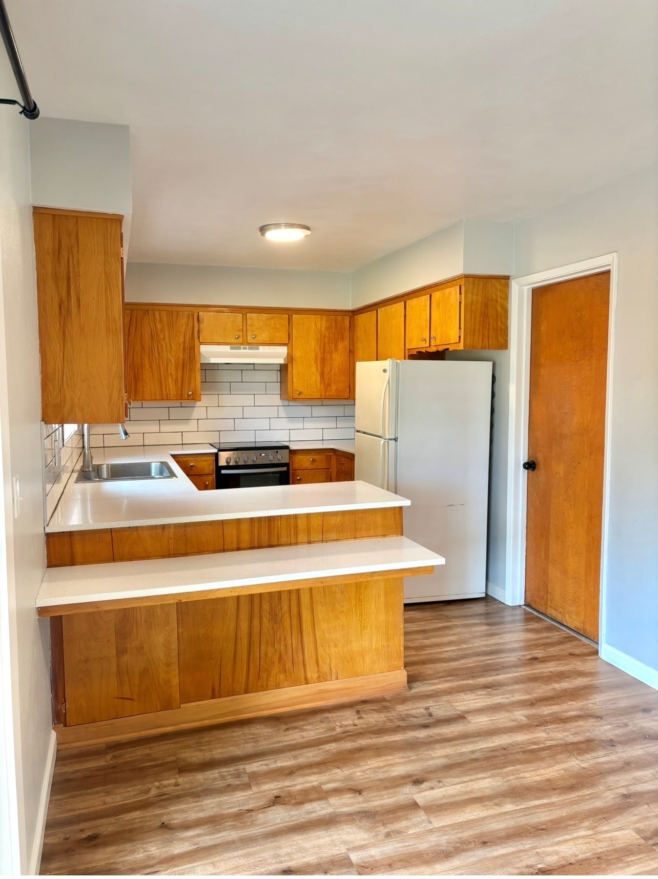 Building Photo - 1703 Springhill Dr NE