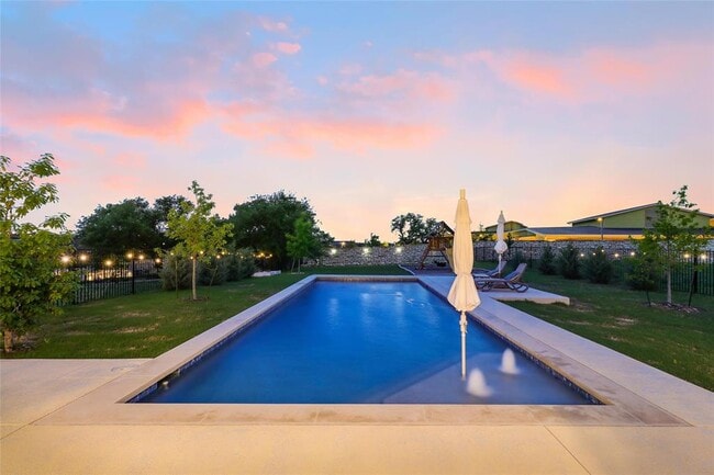 Building Photo - 702 Tomichi Trl