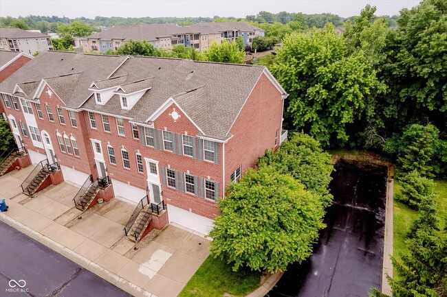 Building Photo - 755 Ivy Ln
