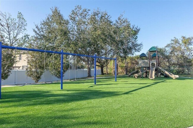 Building Photo - 10755 Rockledge View Dr